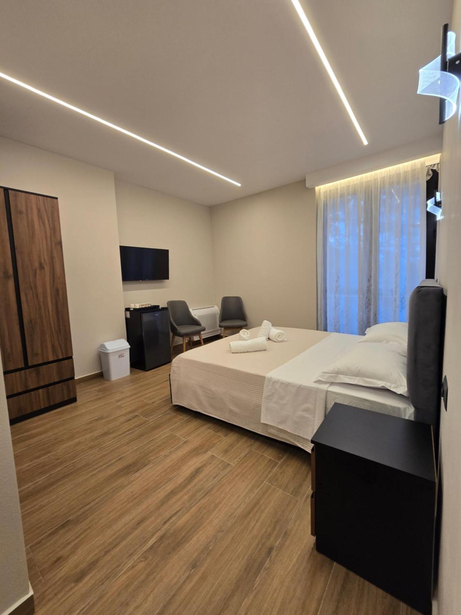 Villa Olympia Дуррес Экстерьер фото